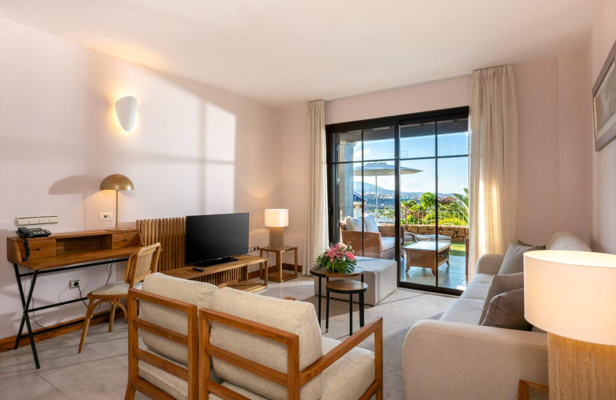 Hotel Suite Villa Maria アデヘ エクステリア 写真